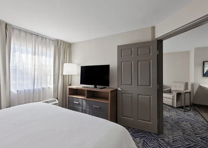 Candlewood By Ihg Hotel